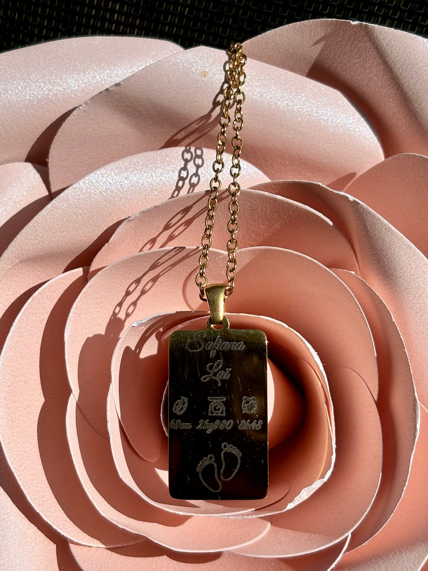 Collier Date gravure