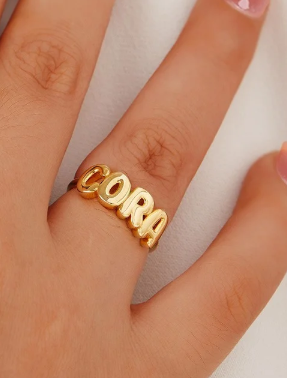 Bague Sadie – Lettres en forme de ballon