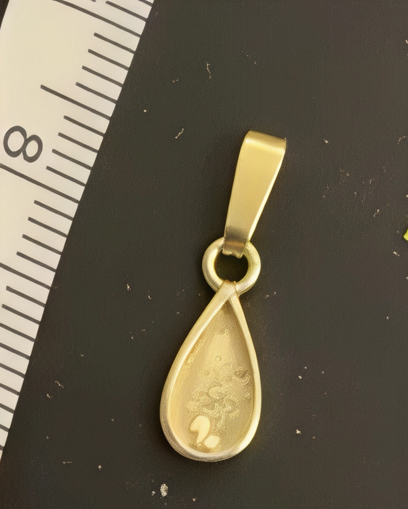 Pendentif goutte or 9k