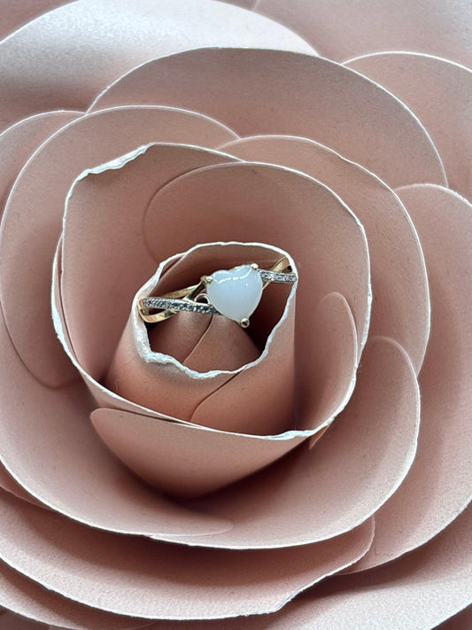 Bague Muguet en or 9 carats avec diamant et cœur de lait maternel bijou lait maternel Mon Bijou Lacté