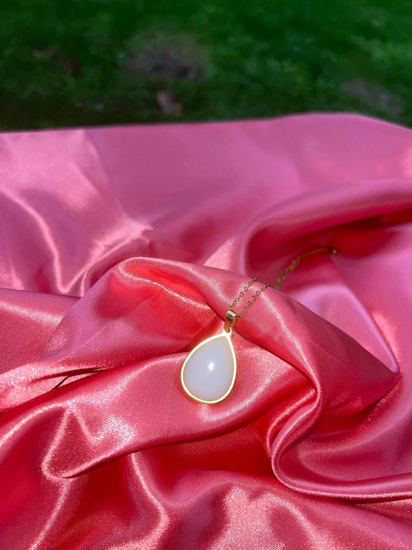Collier Aria
