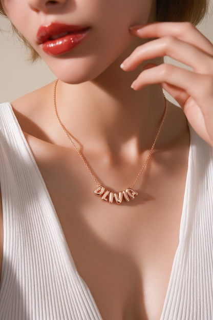Collier personnalisé Sadie – Initiales en forme de ballon
