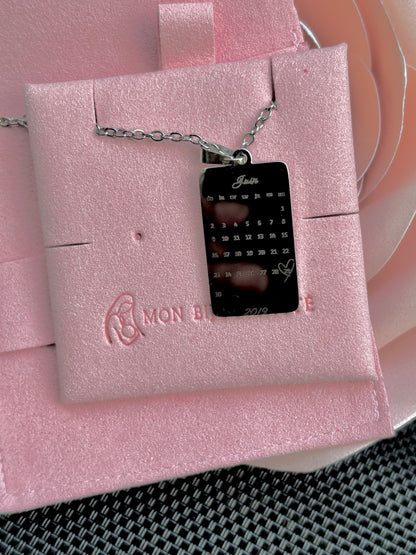 Collier Date gravure