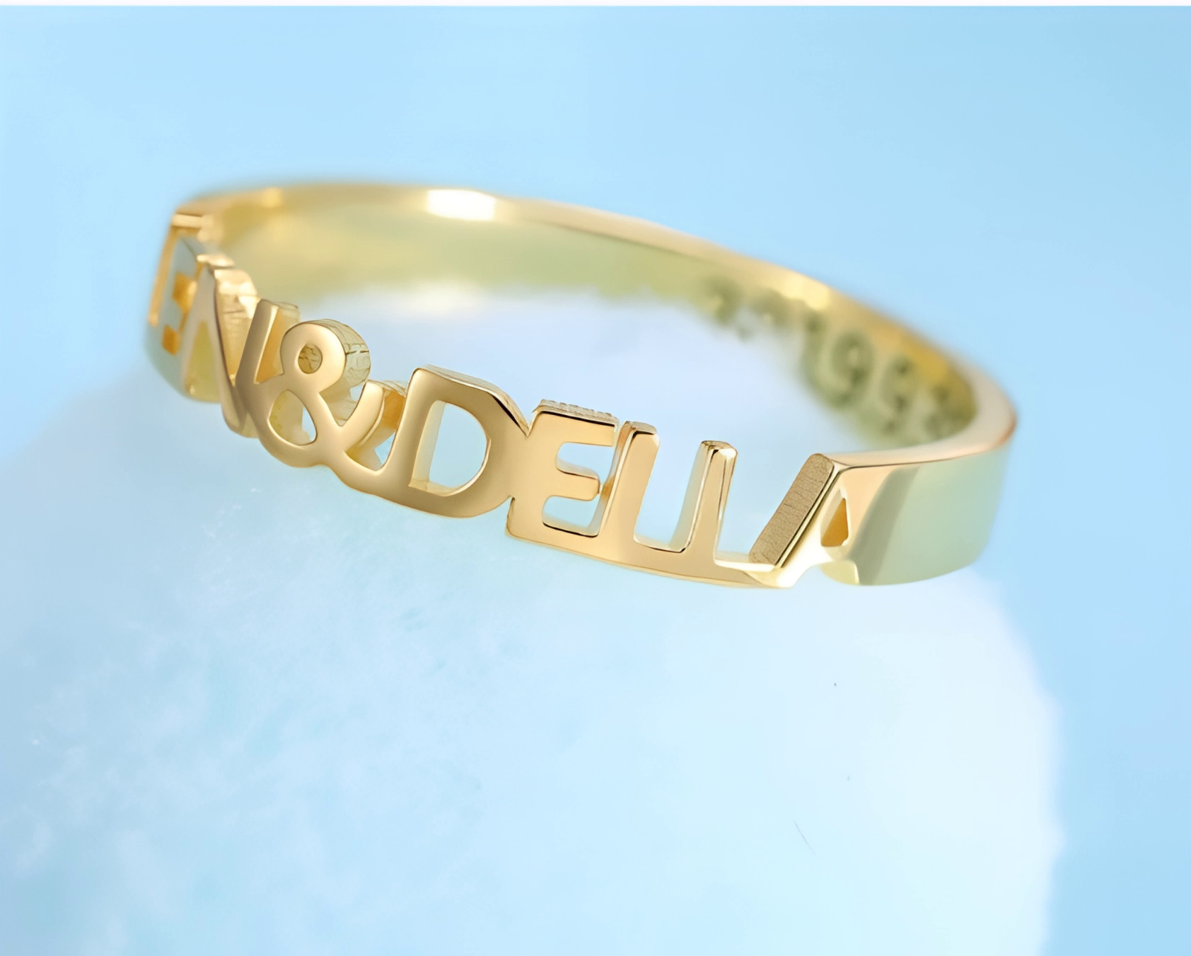 bague personnalisé femme,bague personnalisé or,bague personnalisée lettre, bague avec prenom, bague avec prenom histoire d or,bague avec prenom personnalisable
