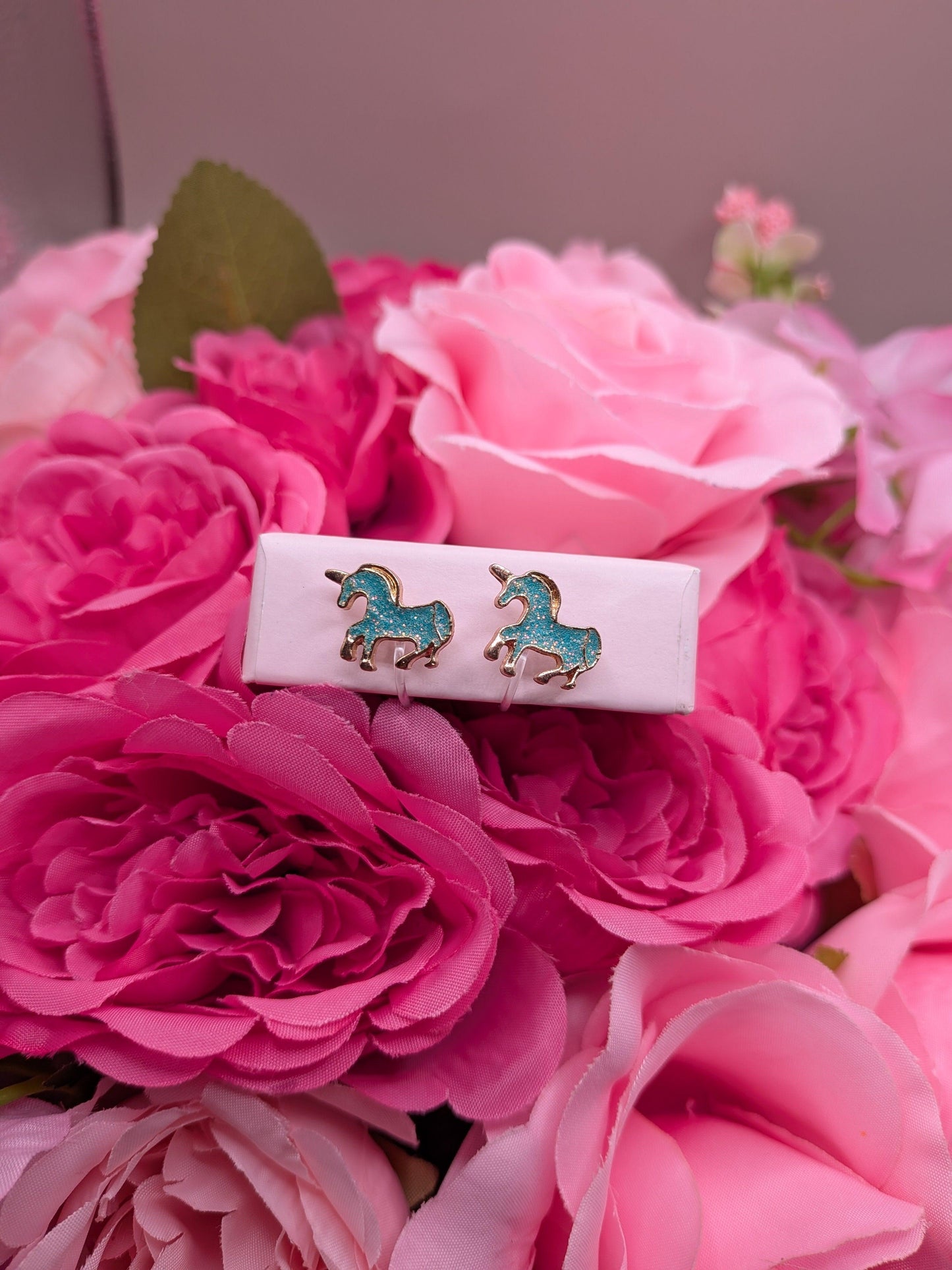 Boucles d'Oreilles Licornes Cosmos – Spécial "Petites Oreilles Non Percées" – Bijoux au lait maternel artisanal Mon Bijou Lacté
