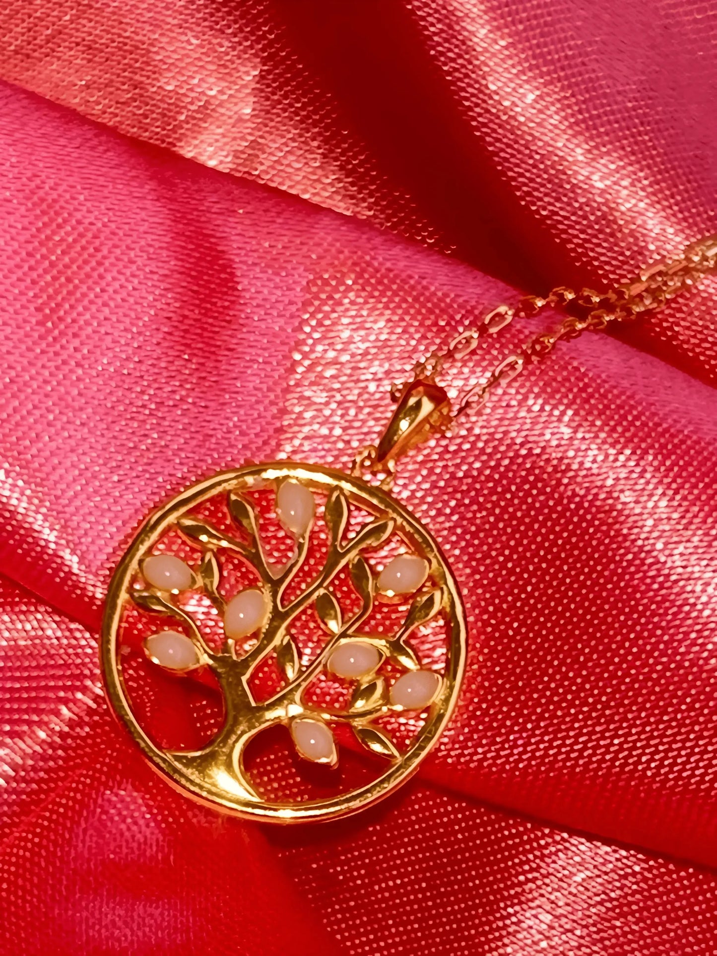 Collier Arbre de vie lacte – Bijoux au lait maternel artisanal Mon Bijou Lacté
