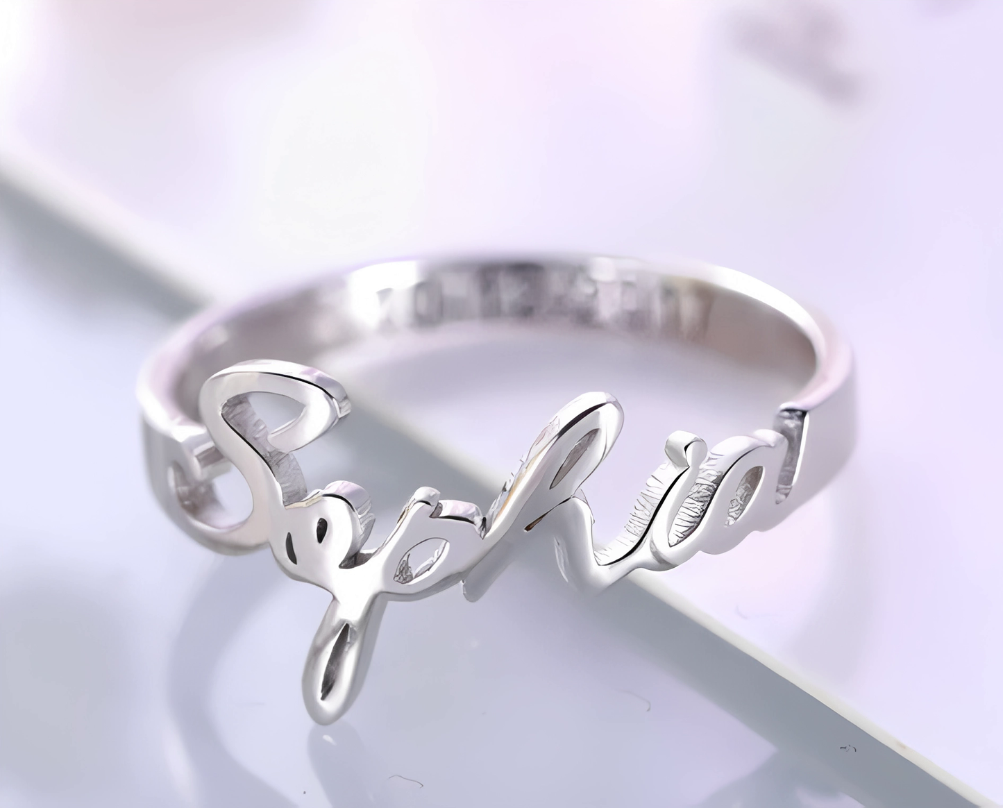 Bague personnalisée prénom – Bijoux au lait maternel artisanal Mon Bijou Lacté
