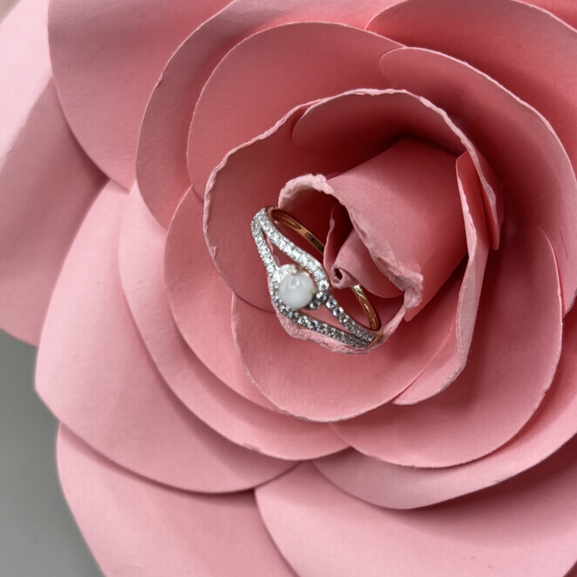 Bague Kheira en Or 9 Carats avec Diamant au Lait Maternel - Mon Bijou Lacté