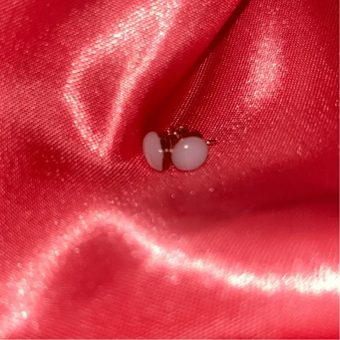 Puce d'oreilles Millie – Bijoux au lait maternel artisanal Mon Bijou Lacté
