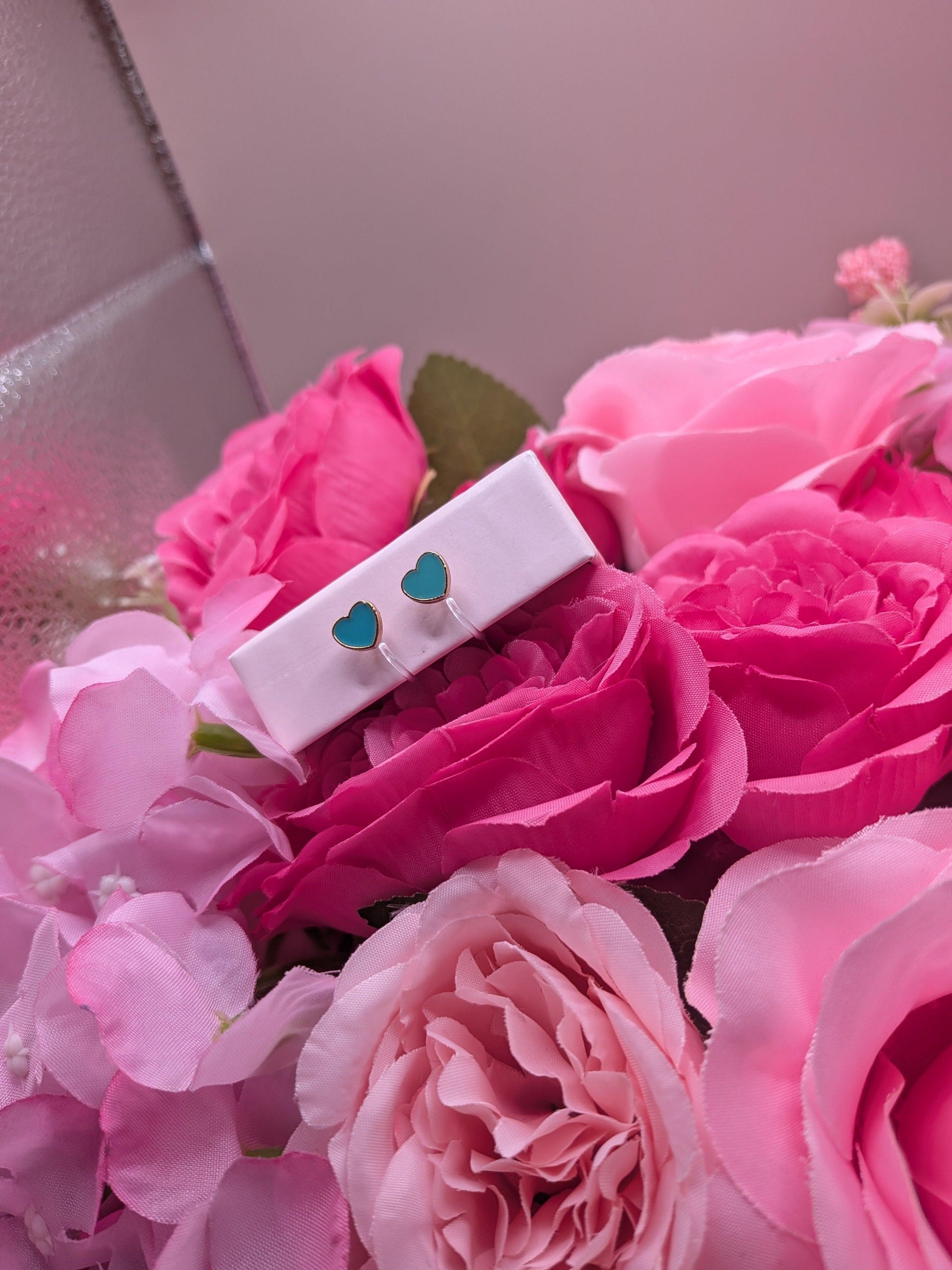 Où acheter des boucles d'oreilles sans percage confortables en France ? Quel type de boucles d'oreilles sans perçage choisir ? Acheter des boucles d'oreilles d'oreille sans perçage en ligne. Boutiques en ligne proposant des boucles d'oreilles sans percage originales ? Alternative aux boucles d'oreilles classiques pour petites filles Boucles d'oreilles clips fantaisie enfant Mon Bijou Lacté boucles d'oreilles clips boucles d'oreilles sans percage