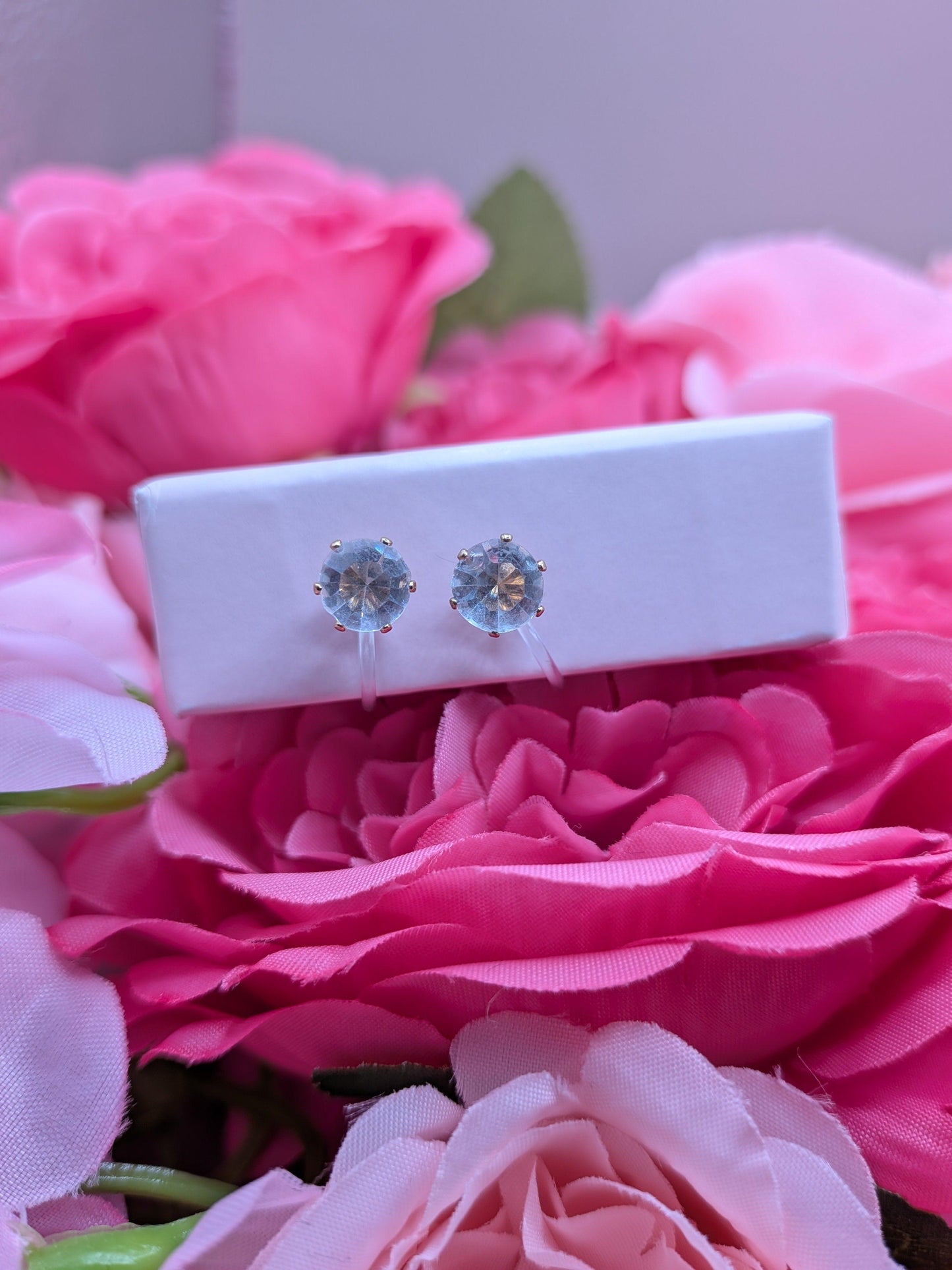 Boucles d'Oreilles "Petit Diamant Cristal Pur"– Spécial "Petites Oreilles Non Percées" – Bijoux au lait maternel artisanal Mon Bijou Lacté
