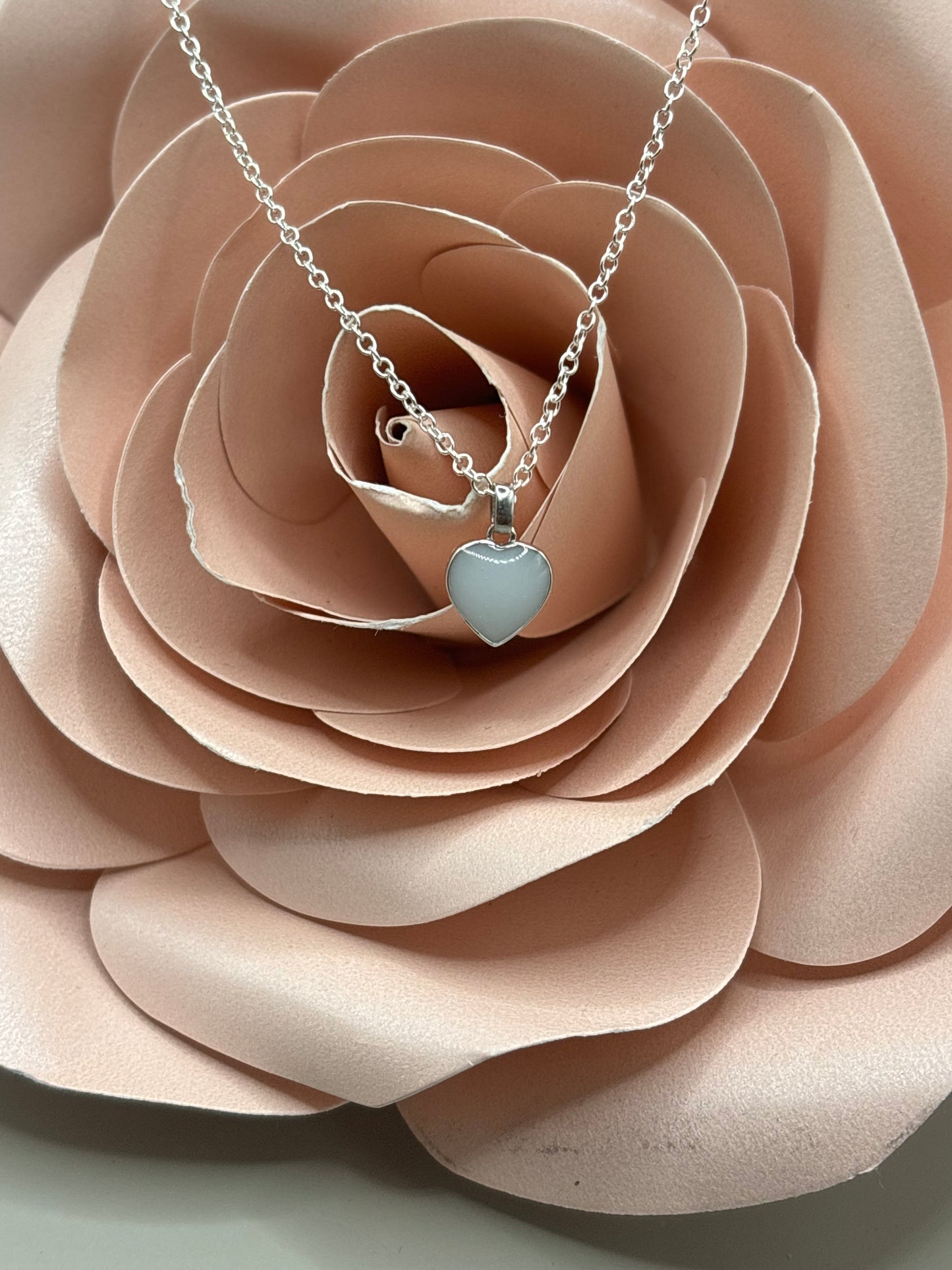 Pendentif lait maternel Cœur – Bijoux au lait maternel artisanal Mon Bijou Lacté
