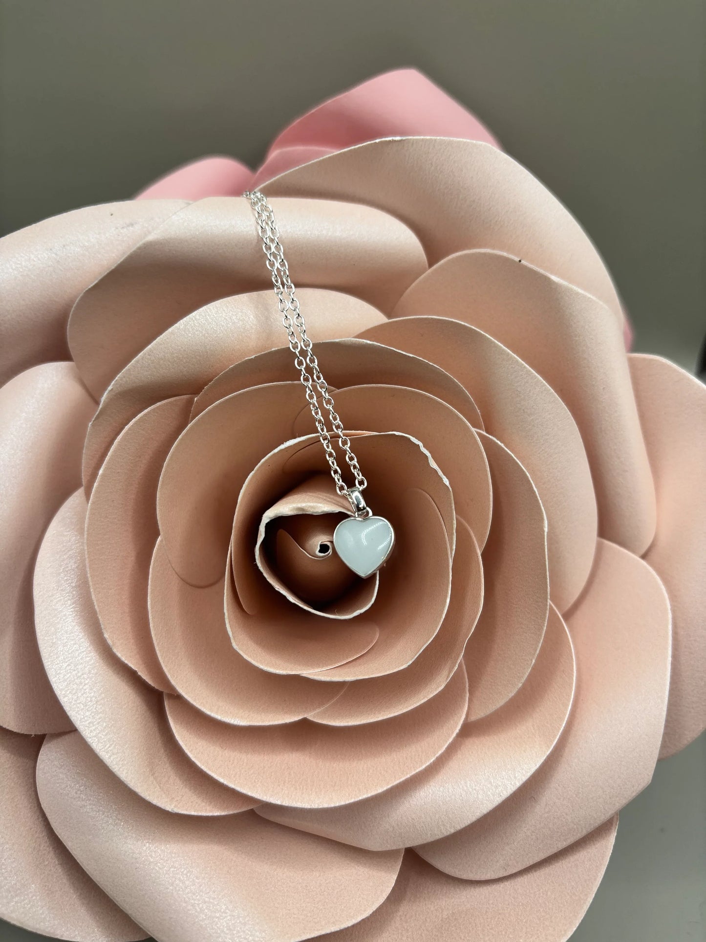 Pendentif lait maternel Cœur – Bijoux au lait maternel artisanal Mon Bijou Lacté
