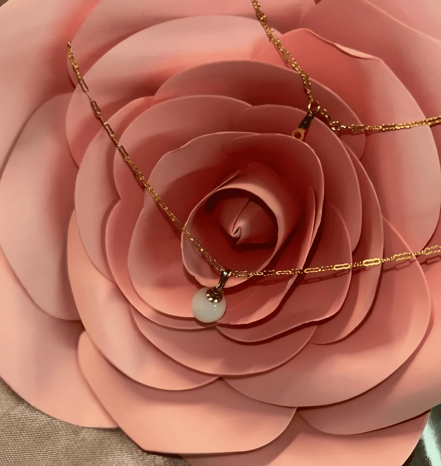 Collier perle de lait