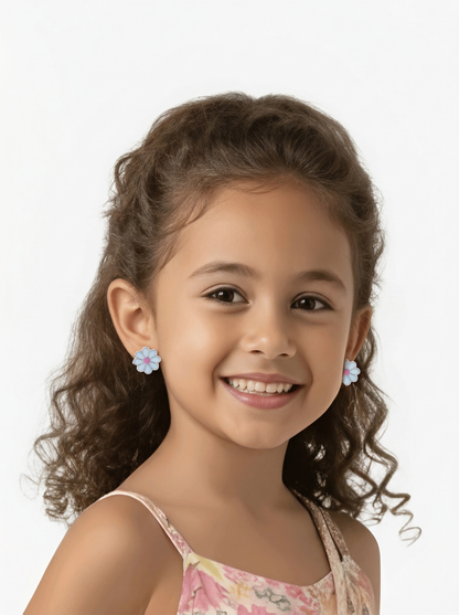 Boucles d'Oreilles Fleurs blanche – Spécial "Petites Oreilles Non Percées"